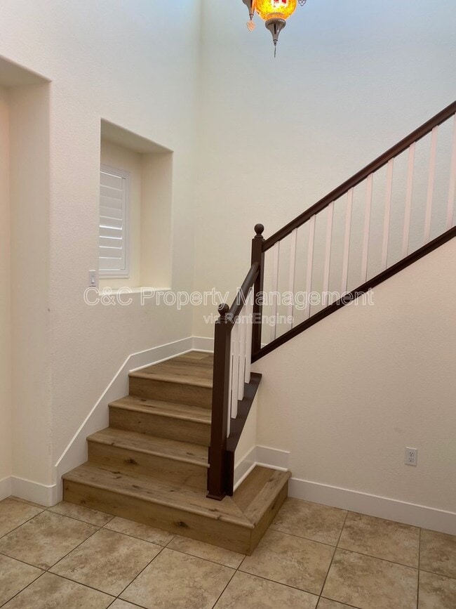 Building Photo - 15042 Breckinridge Ave