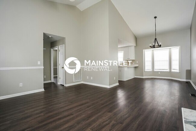Foto del edificio - 3 Bedroom Pet-Friendly Home in Raleigh, NC...