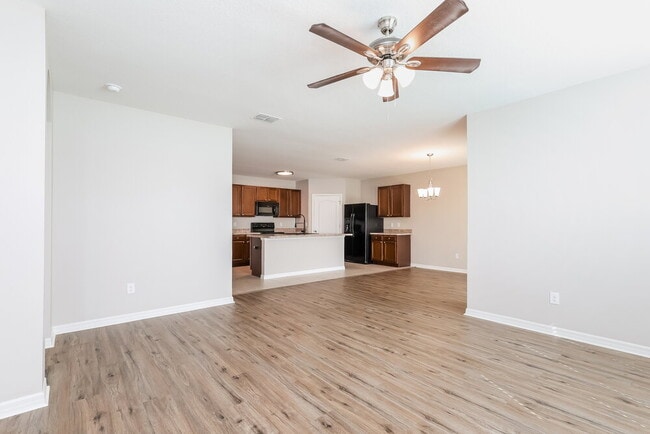 Foto del edificio - 16188 Yelloweyed Dr