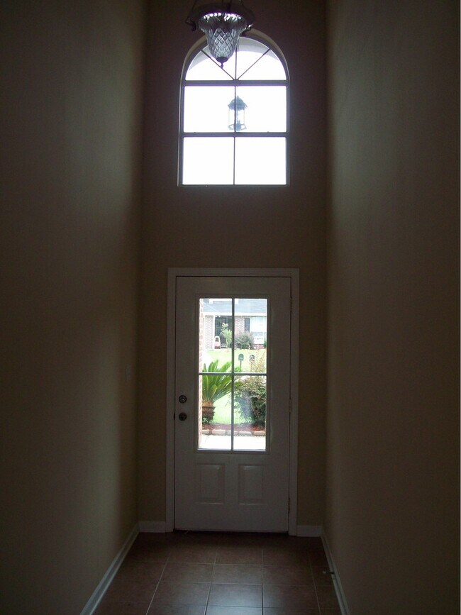 Foto del edificio - 26043 Wimbledon Dr