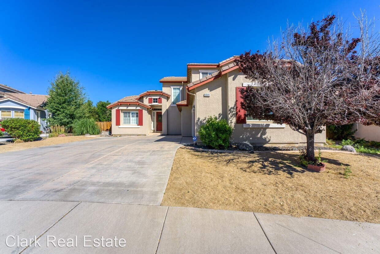 4 br, 2.5 bath House 5501 Ebbetts Pass D... House Rental in Sparks