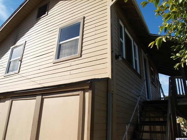 Building Photo - 6009 Piedmont Ave