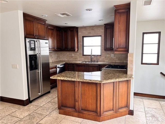 Foto del edificio - 619 1/2 Poppy Avenue, Newport Beach, CA 92625 - 2 BR 3 BA house