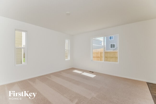 Building Photo - 10633 Luneth Dr