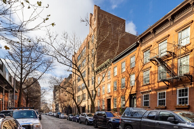 Building Photo - 247-251 W 12th St