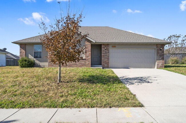 Building Photo - 1115 S Tanner Dr