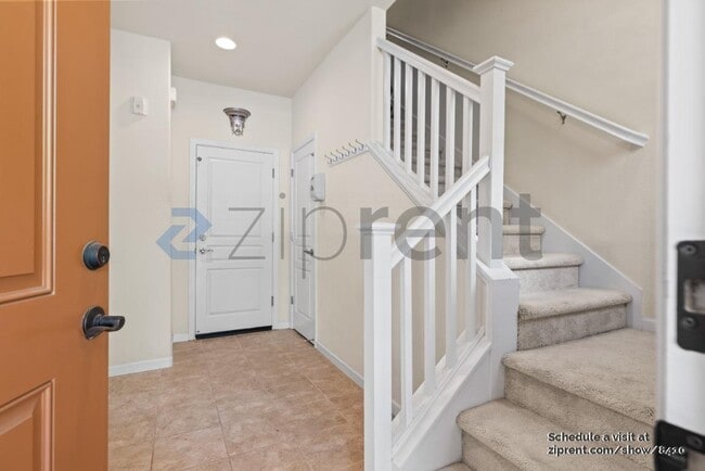 Building Photo - 5572 Campbell Ln