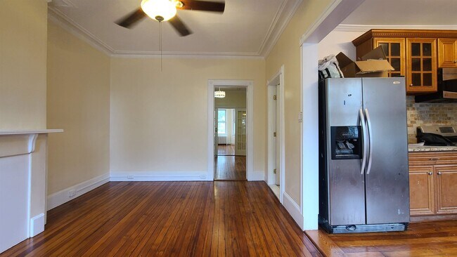 Foto del edificio - 476 Gregory Ave