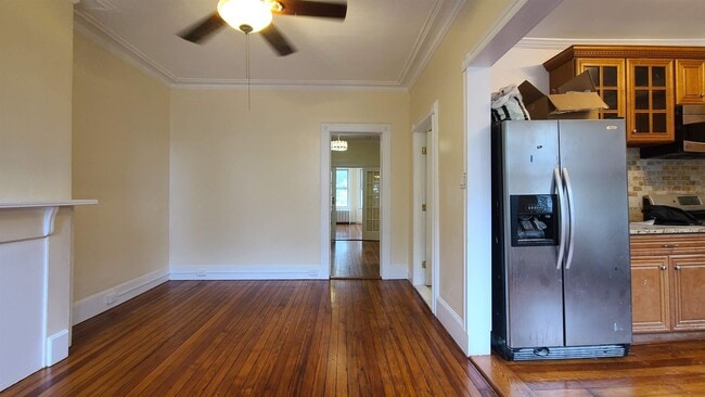 Building Photo - 476 GREGORY Ave