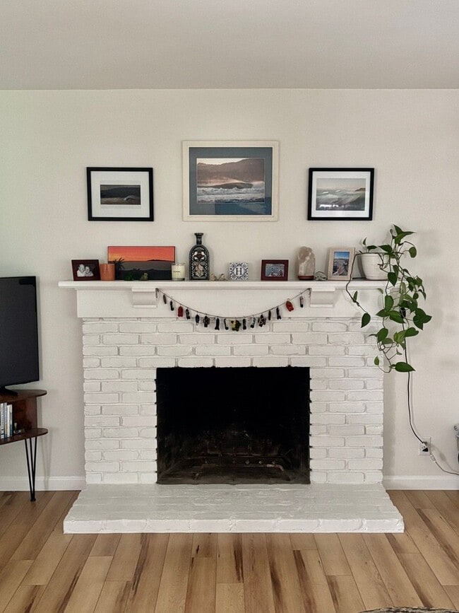 Building Photo - 1360 Gardenia St