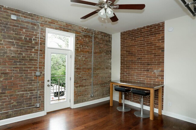 Foto del edificio - 508 W 2nd St