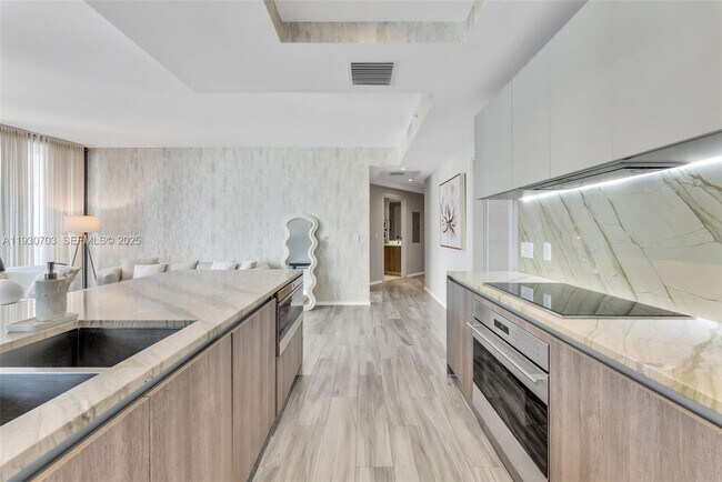 Foto del edificio - 801 S Miami Ave