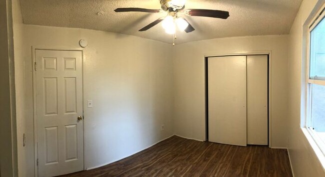 Building Photo - Mountain Home - 1 Bedroom and 1 Bathroom P...