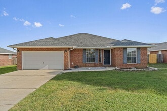 Building Photo - 203 Citadel Ln