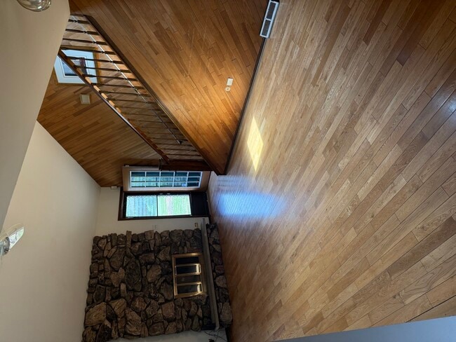 Building Photo - 16752 Luella Ave