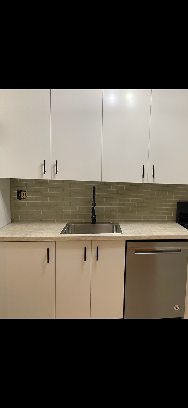 Kitche - 250 Ridge Pike