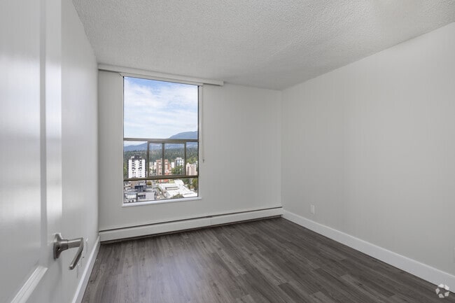 2BR, 1BR - 910SF - Bedroom - Paul Plaza