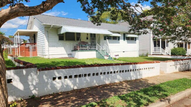 Foto del edificio - 1806 Powhatan St
