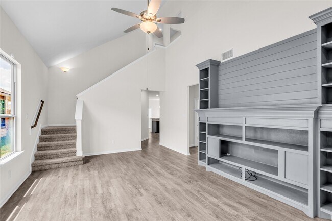 Building Photo - 14211 Grand Hls Dr