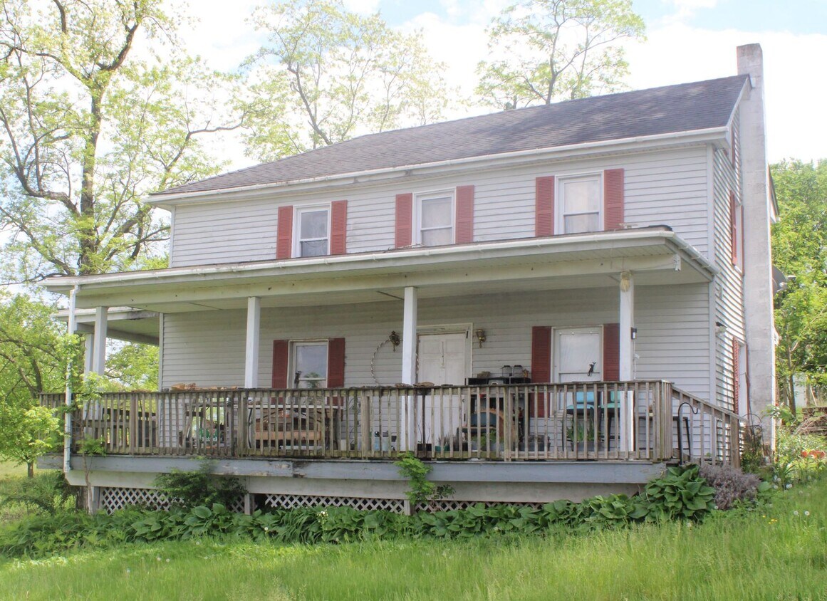 Foto principal - Single Family Farm House