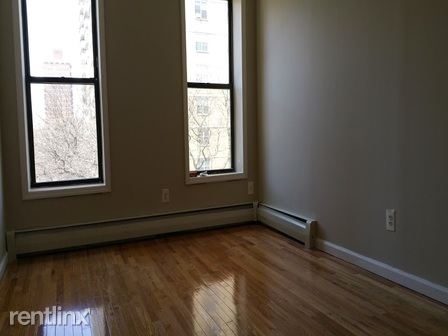 Building Photo - 106 Manhattan Ave