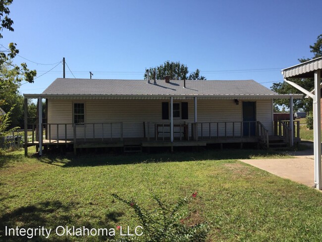 Building Photo - 3 br, 1 bath House - 9025 NE 16th Street