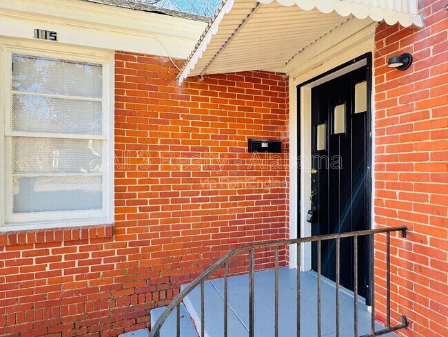 Building Photo - 115 Oak Forest Dr