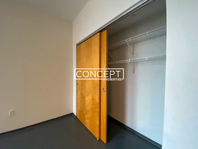 Building Photo - 160 E Berkeley St