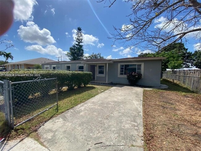 Building Photo - 10470 SW 172nd St