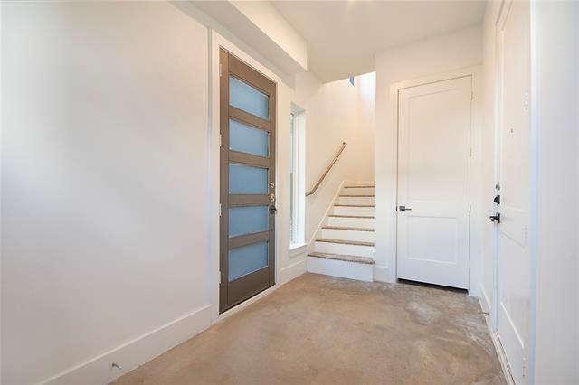 Building Photo - 4205 Roseland Ave