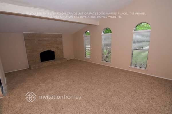 Foto del edificio - 18110 Navajo Trail Dr