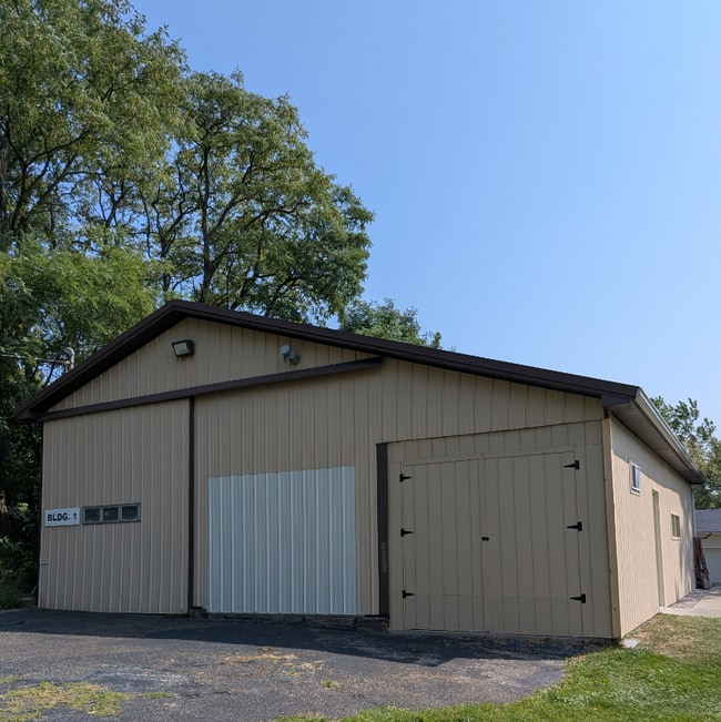 Building Photo - 9808 OH-43