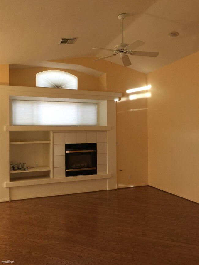 Building Photo - 7649 Brightwood Dr