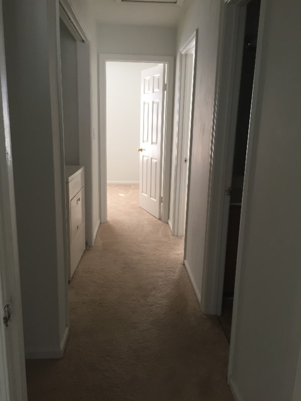 Building Photo - 728 Kennesaw Ct