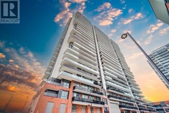 Building Photo - 2545-2545 Simcoe St N