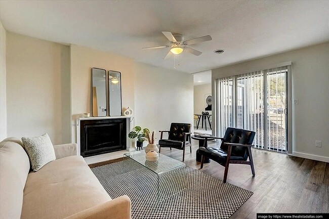 Photo - 10028 Royal Ln Apartment