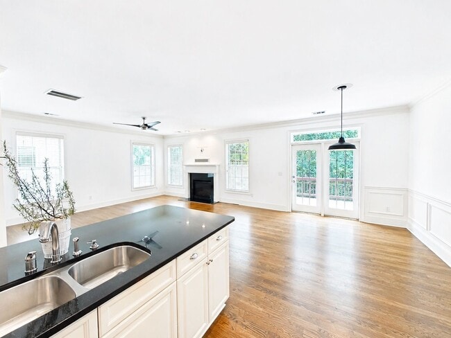 Building Photo - 5211 Merrimont Dr