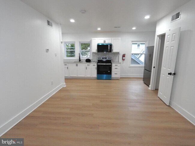 Foto del edificio - 3200 Calvert Ave