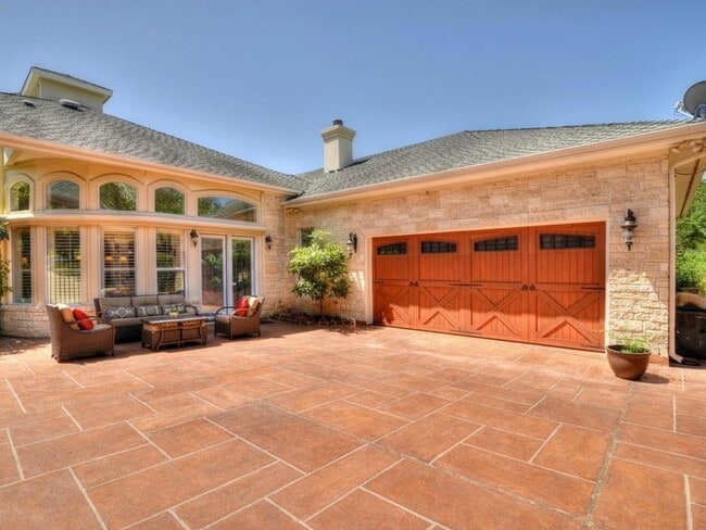 Building Photo - 1722 Canonero Dr
