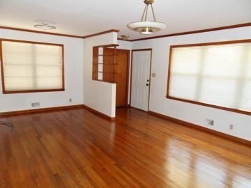 Building Photo - 1220 Pickens St NW