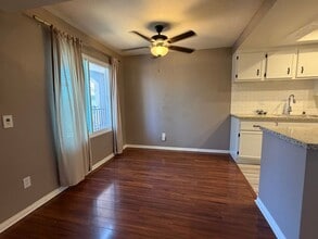 Building Photo - 2828 Famosa Blvd