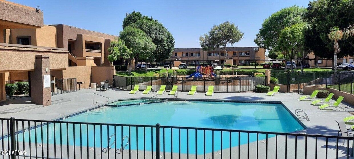 Primary Photo - 3601 W Tierra Buena Ln