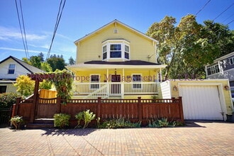 Building Photo - 117 Antonette Ave
