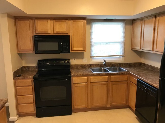Foto del edificio - 11446 Islandale Dr