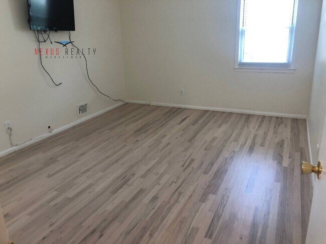 Foto del edificio - 225-01 59th Ave