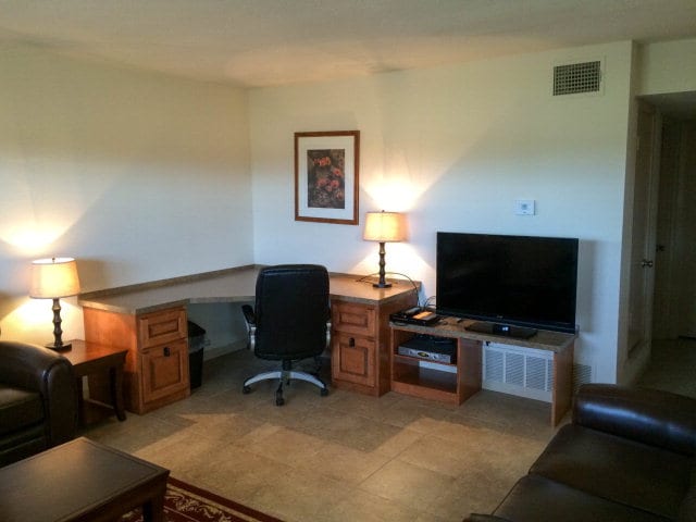 Interior Photo - 106 Fairway Dr