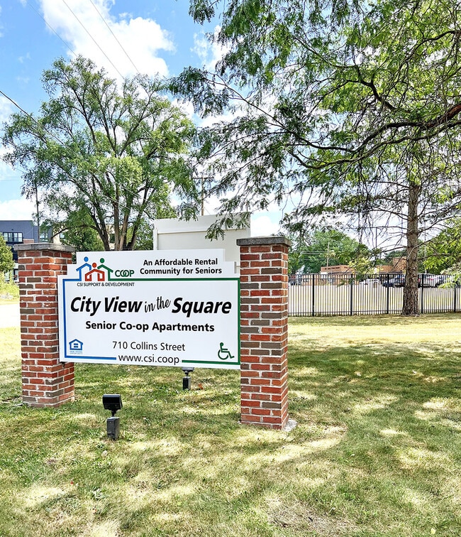 Building Photo - City View in the Square Co-op