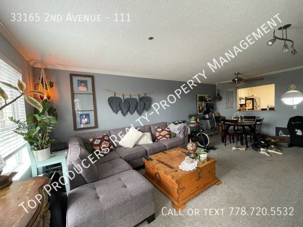 Building Photo - GREAT PRICE 3 BEDROOM APARTMENT