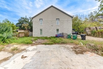 Building Photo - 4323 Continental Dr