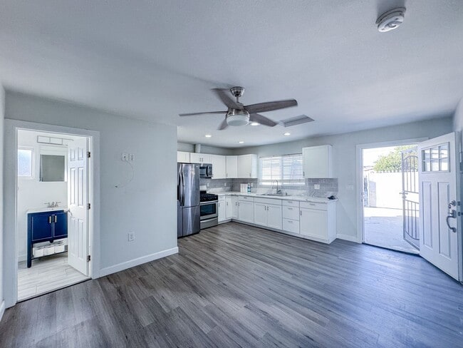 Foto del edificio - Newly Renovated Studio